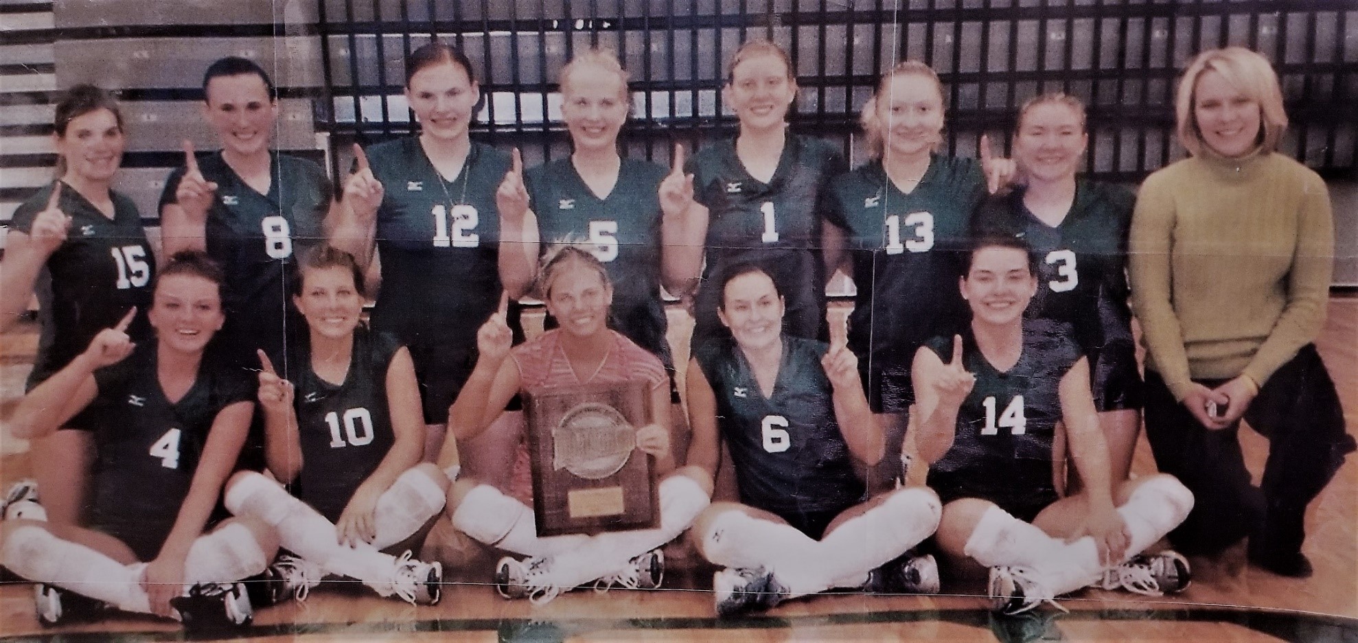 2005 Volleyball Team